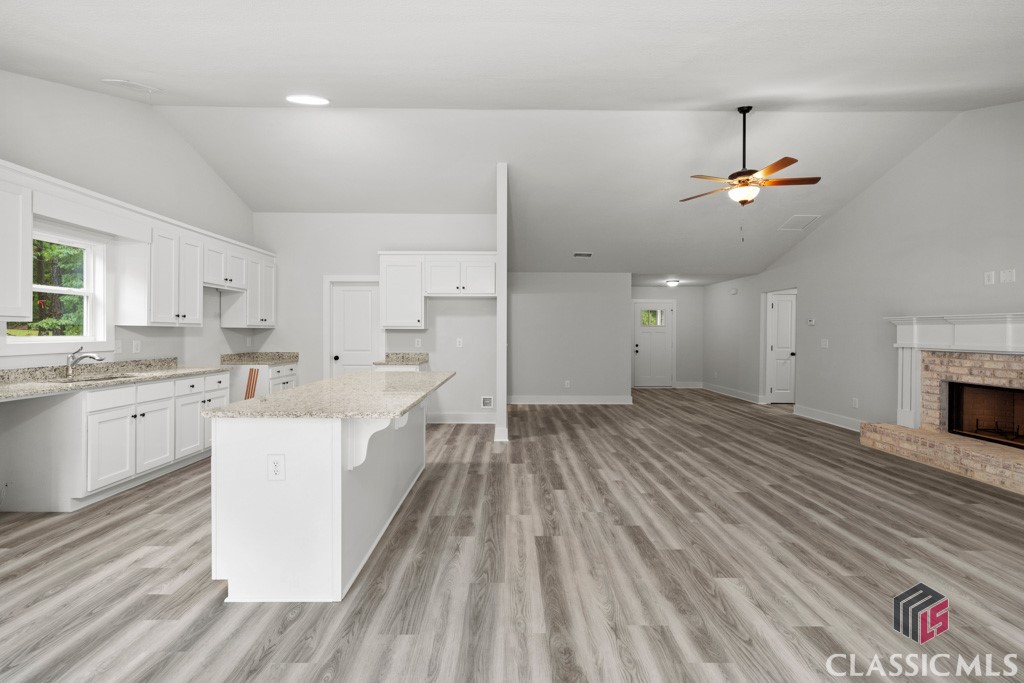 179 Grace Ln. Lane, Unit 4 Colbert, GA 30628 - Photo 5 of 31