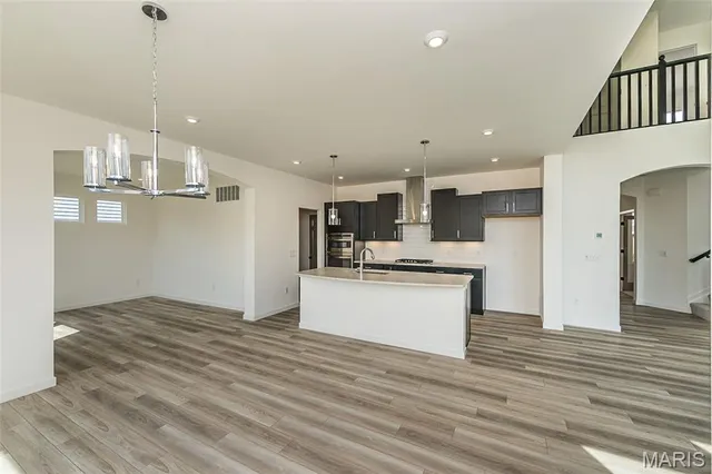 $705,900 | 6730 Snowy Owl Lane, St. Louis, MO 63123