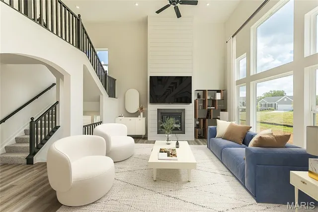 $705,900 | 6730 Snowy Owl Lane, St. Louis, MO 63123