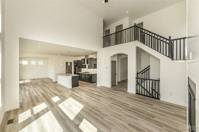 $705,900 | 6730 Snowy Owl Lane, St. Louis, MO 63123