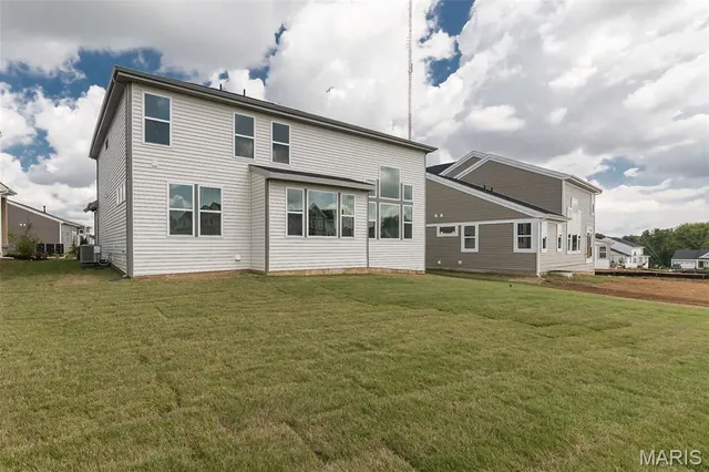 $705,900 | 6730 Snowy Owl Lane, St. Louis, MO 63123