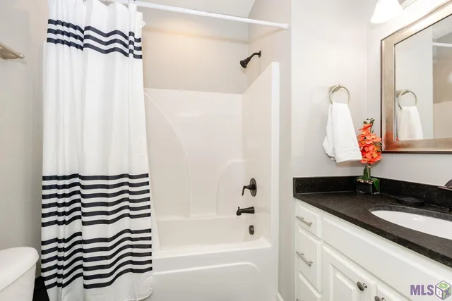 $2,000,000 | 3202-3230 Iowa Street, Baton Rouge, LA 70802