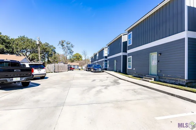 $2,000,000 | 3202-3230 Iowa Street, Baton Rouge, LA 70802