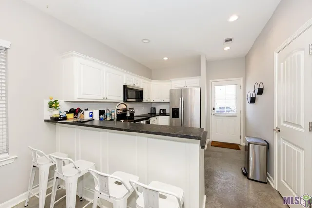 $2,000,000 | 3202-3230 Iowa Street, Baton Rouge, LA 70802