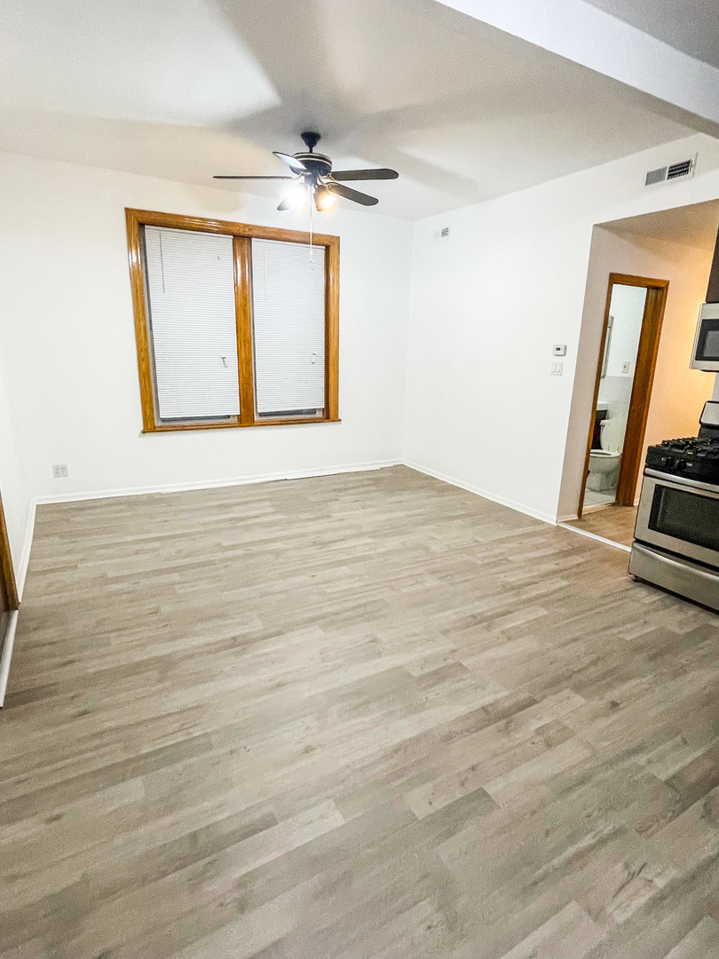 2152 West Division Street, Unit 2R Chicago, IL 60622 - Photo 2 of 9
