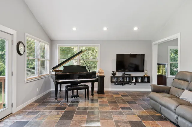 $1,350,000 | 9032 South Harpeth Court, Nashville, TN 37221