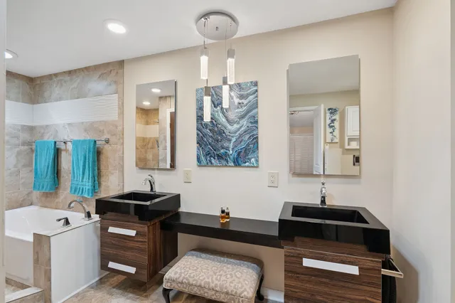 $1,350,000 | 9032 South Harpeth Court, Nashville, TN 37221