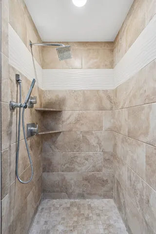 $1,350,000 | 9032 South Harpeth Court, Nashville, TN 37221