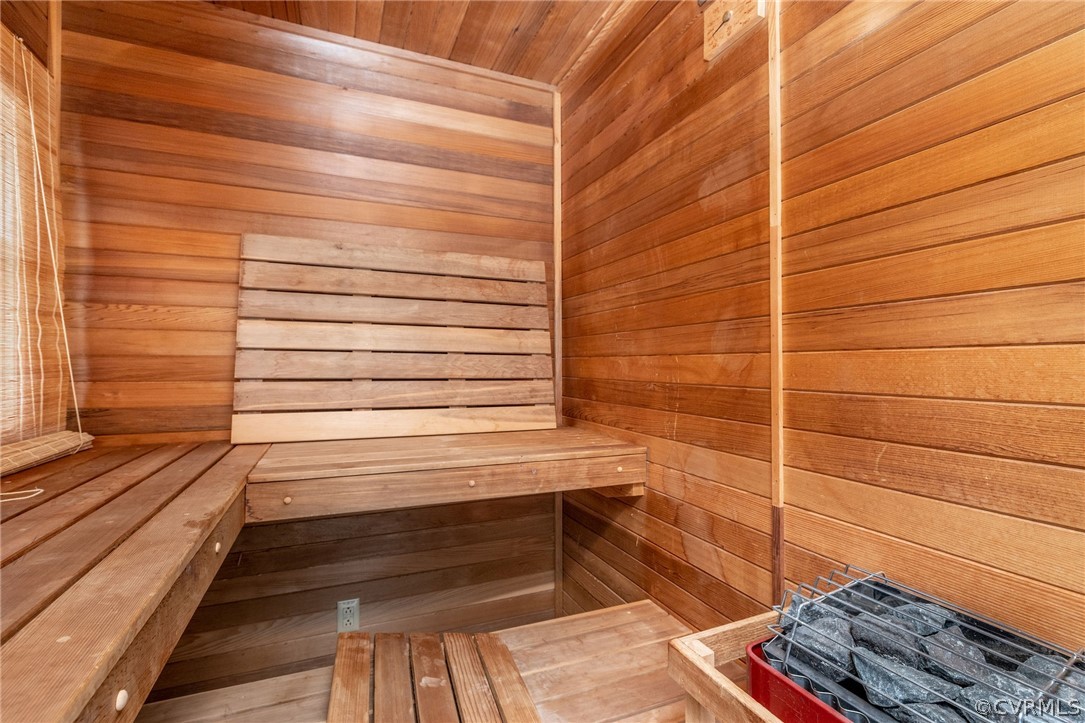 5502 Highberry Woods Road Midlothian, VA 23112 - Photo 31 of 42 Electric SAUNA in the Primary Bath