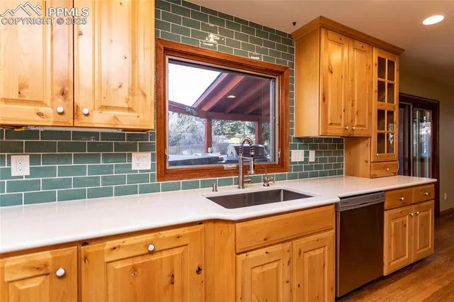 $950,000 | 135 Broadmoor Hills Drive, Colorado Springs, CO 80906