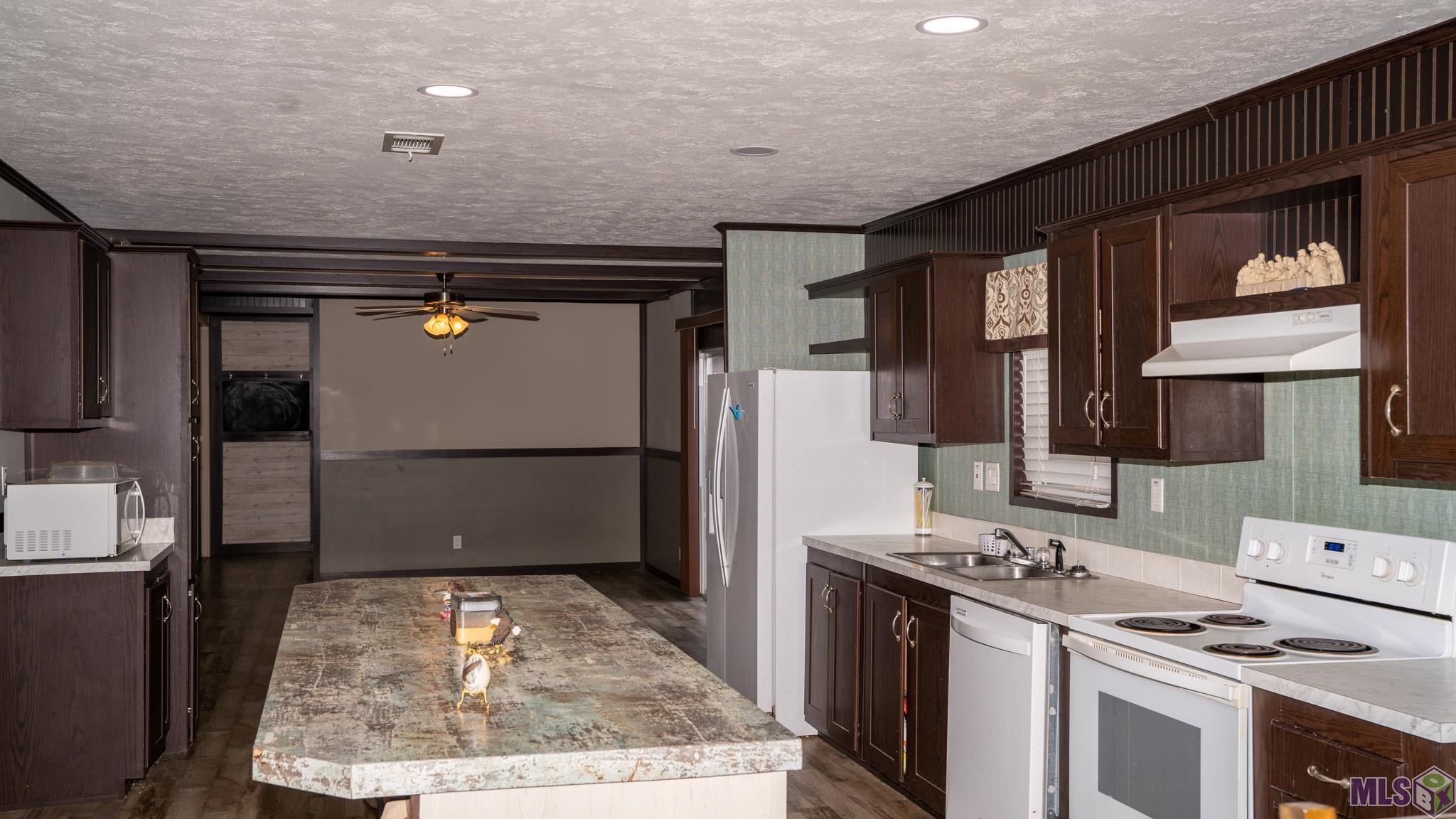 11468 Picou Road St. Amant, LA 70774 - Photo 6 of 15 Gallery Image 6