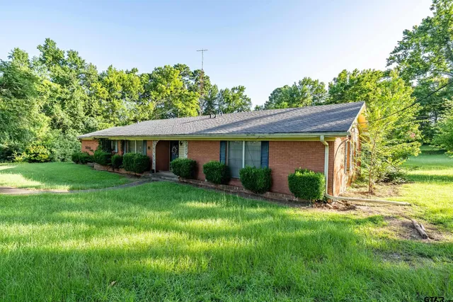 a view of front door and porch