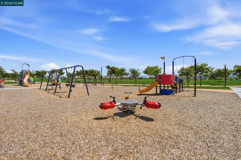 $1,749,000 | 5911 Silhouette Way, Dublin, CA 94568