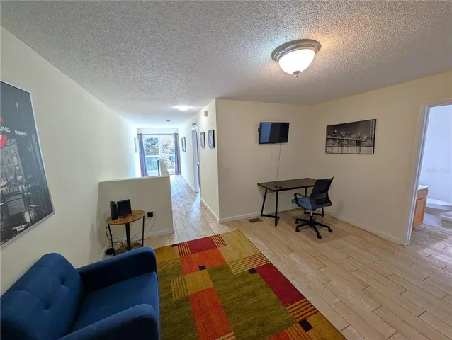 $1,975 | 4656 Ashburn Square Drive, Tampa, FL 33610