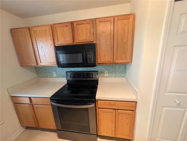 $1,845 | 4656 Ashburn Square Drive, Tampa, FL 33610