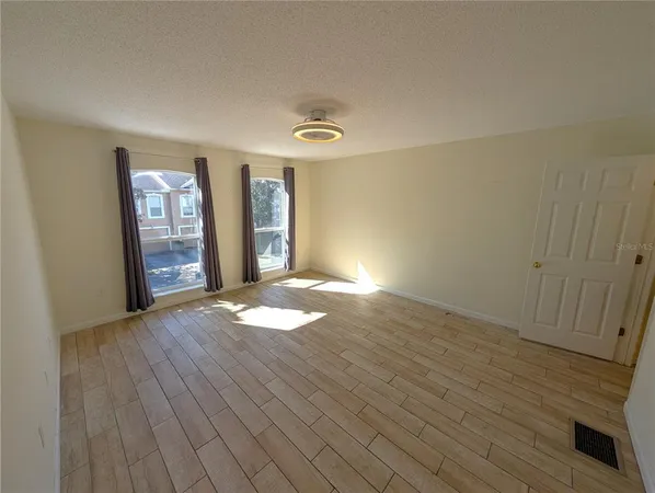 $1,845 | 4656 Ashburn Square Drive, Tampa, FL 33610