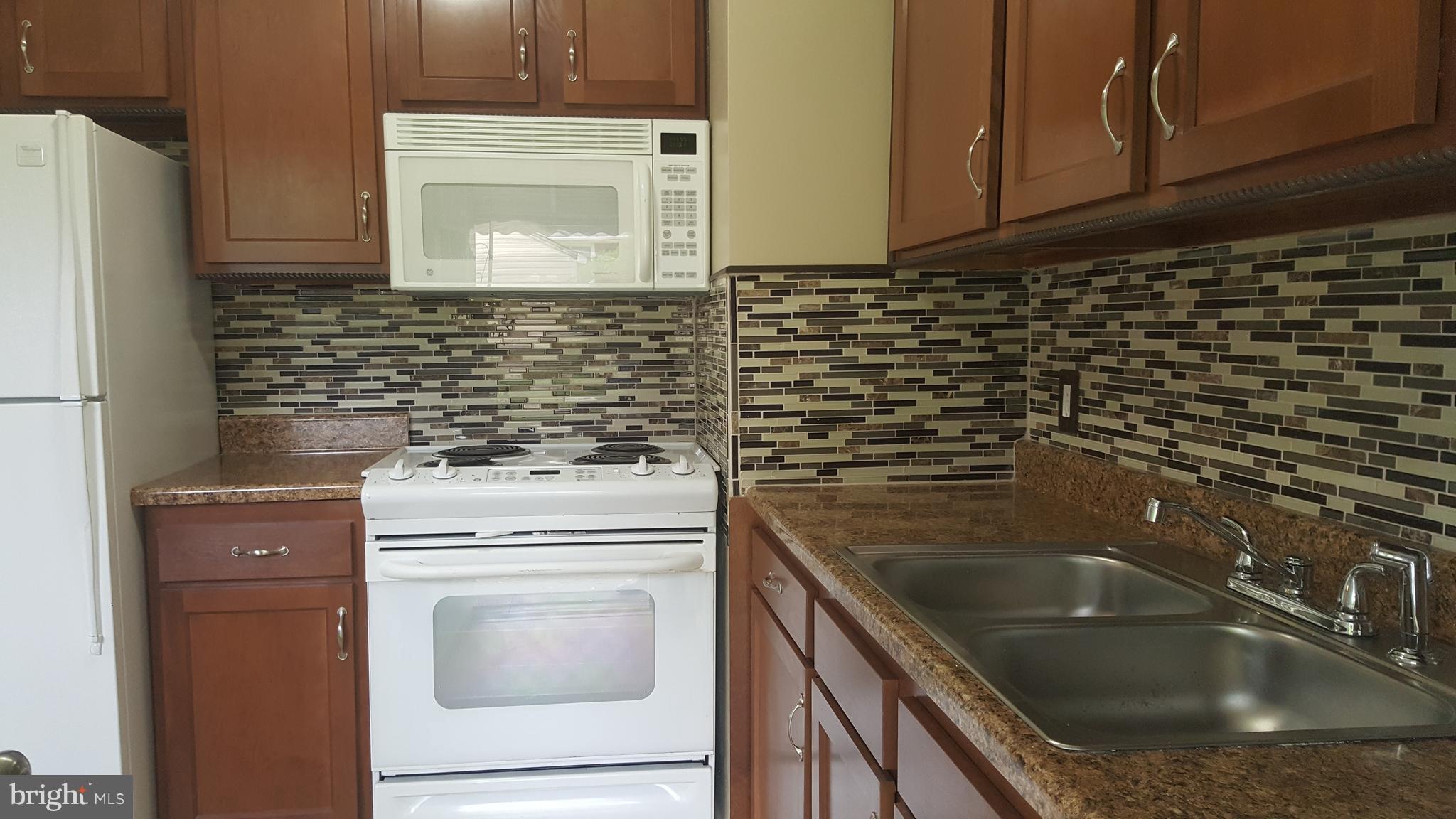 8402 11th Avenue Silver Spring, MD 20903 - Photo 4 of 16 Kitchen
