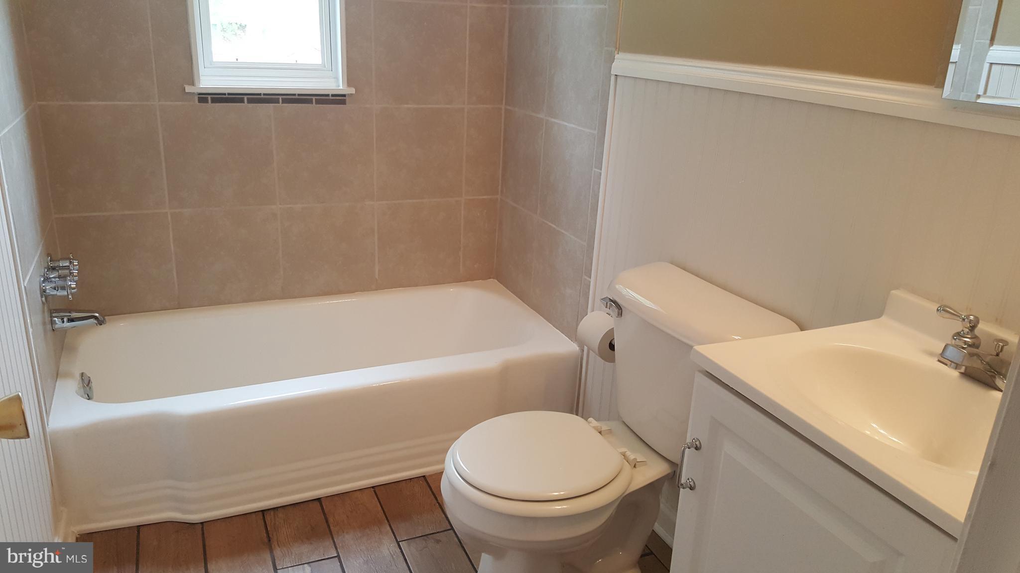 8402 11th Avenue Silver Spring, MD 20903 - Photo 6 of 16 Bath (Master)