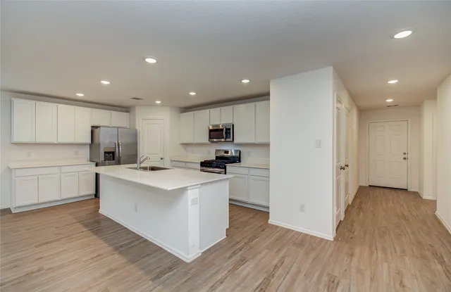 $2,099 | 9211 Redwood Br Drive, Baytown, TX 77521