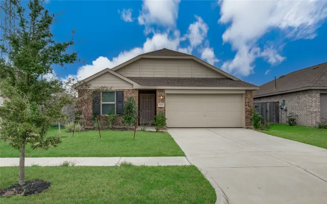 $2,099 | 9211 Redwood Br Drive, Baytown, TX 77521