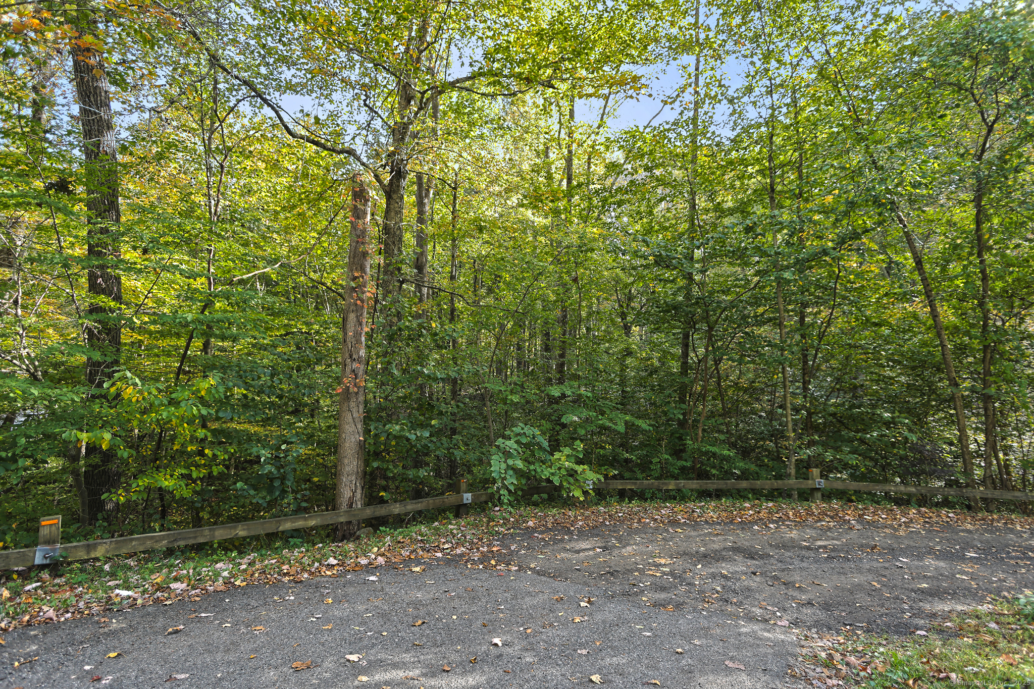 6 Park Road Oxford, CT 06478 - Photo 2 of 5