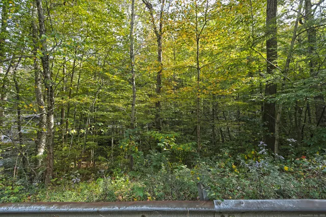 $199,900 | 6 Park Road, Oxford, CT 06478