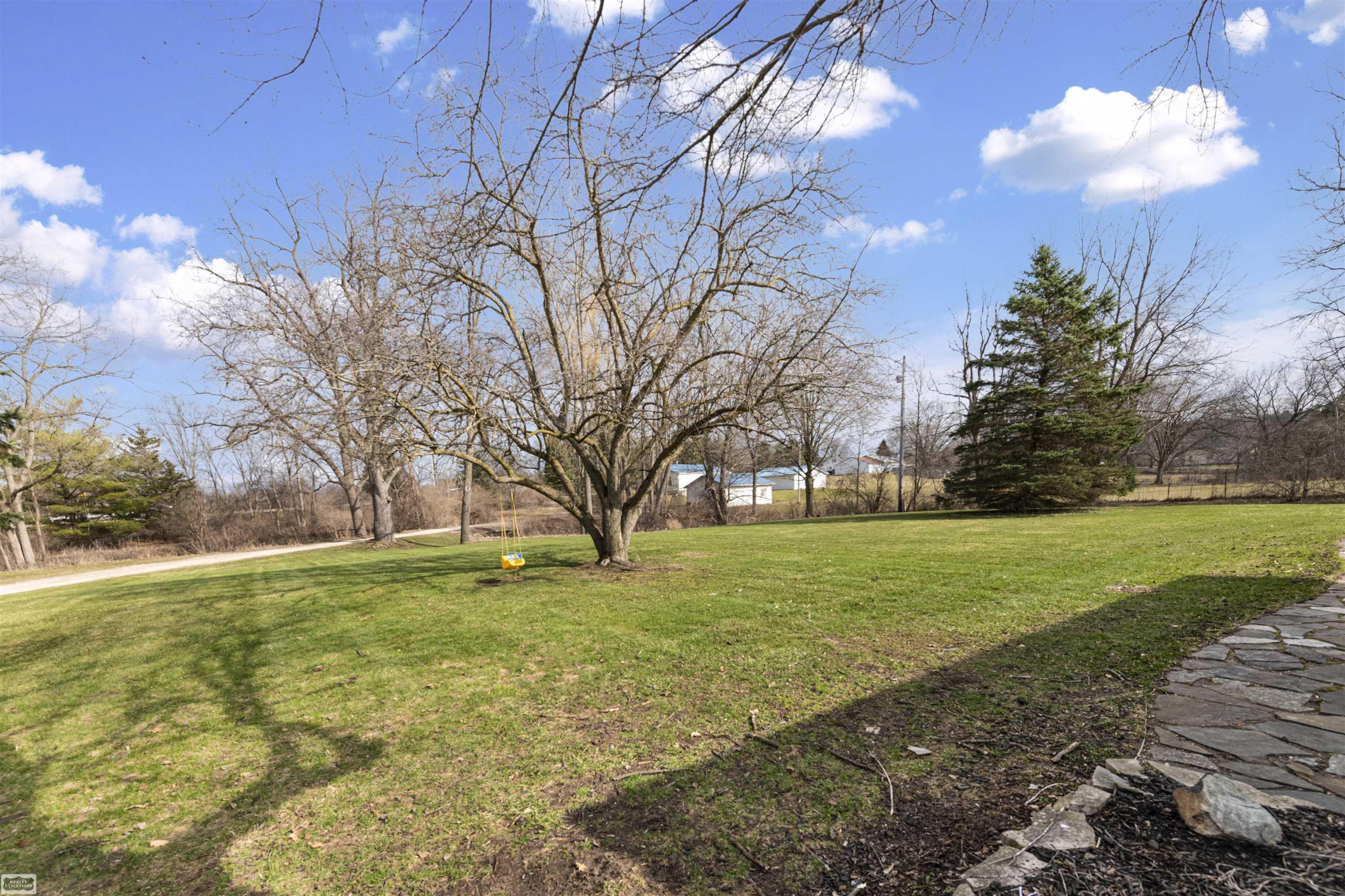 10206 South State Road Goodrich, MI 48438 - Photo 32 of 54 50203681-B65C067C-4F38-40CC-AD79-450F1EBDC6FE.JPG