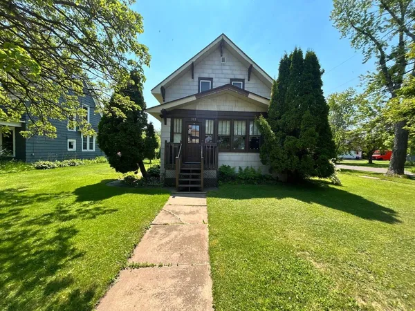 $134,900 | 302 East 5th Street, Superior, WI 54880