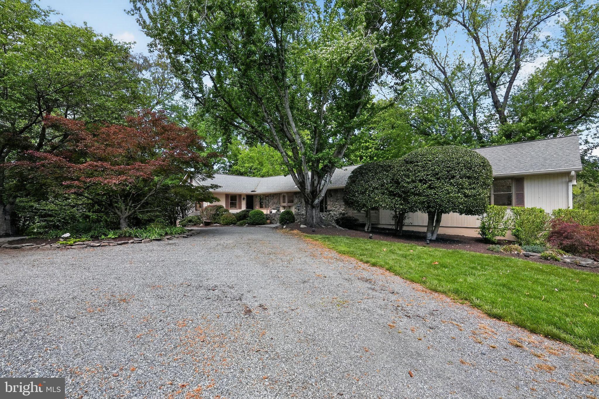 13821 Esworthy Road Darnestown, MD 20874 - Photo 2 of 98 Idyllic setting!