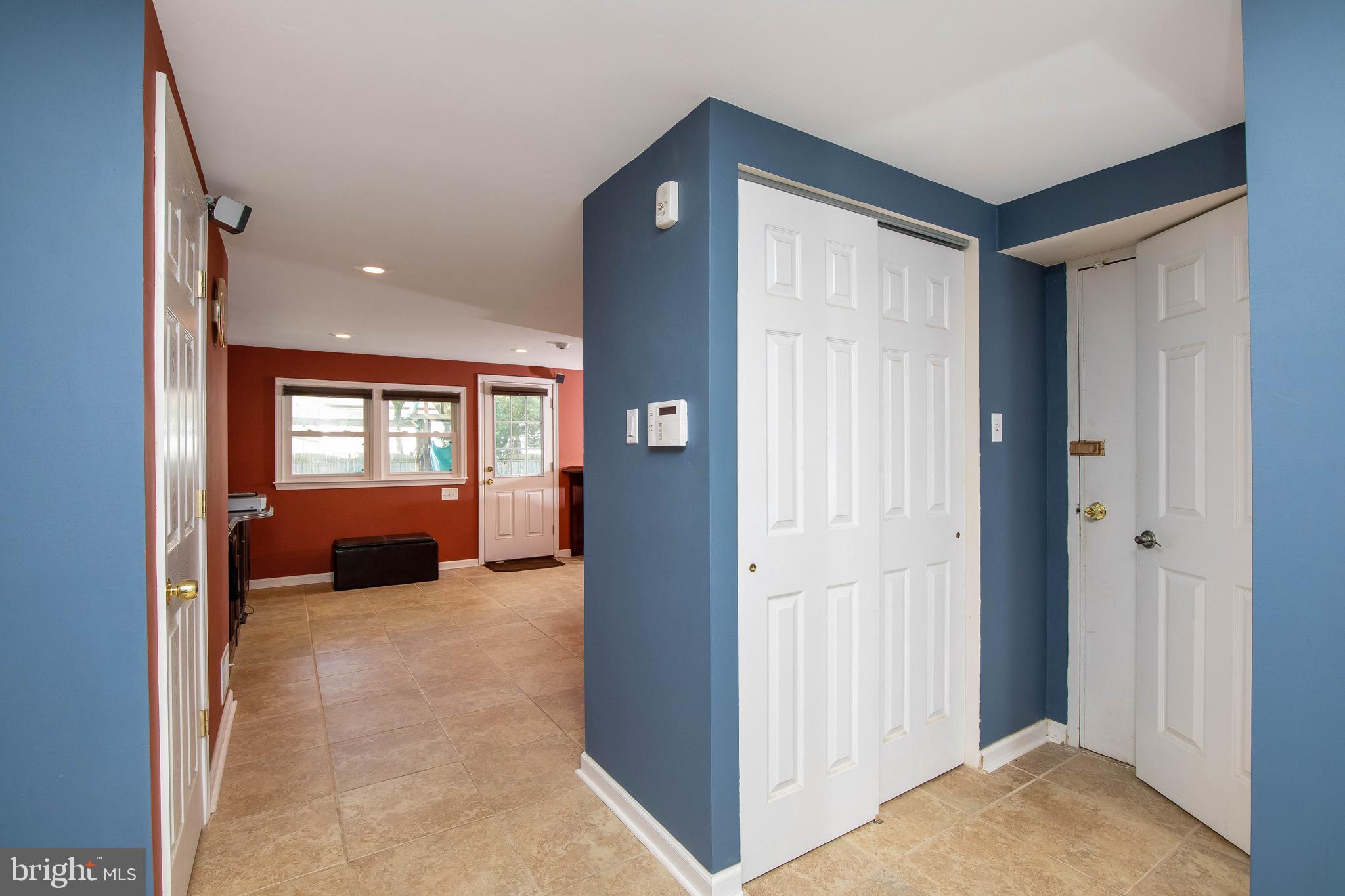 811 Richard Road Cherry Hill, NJ 08034 - Photo 3 of 35 Foyer view as you enter the front door