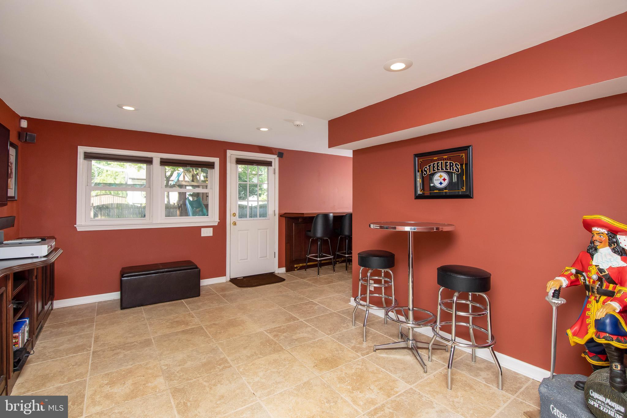 811 Richard Road Cherry Hill, NJ 08034 - Photo 5 of 35 Family room with access to backyard