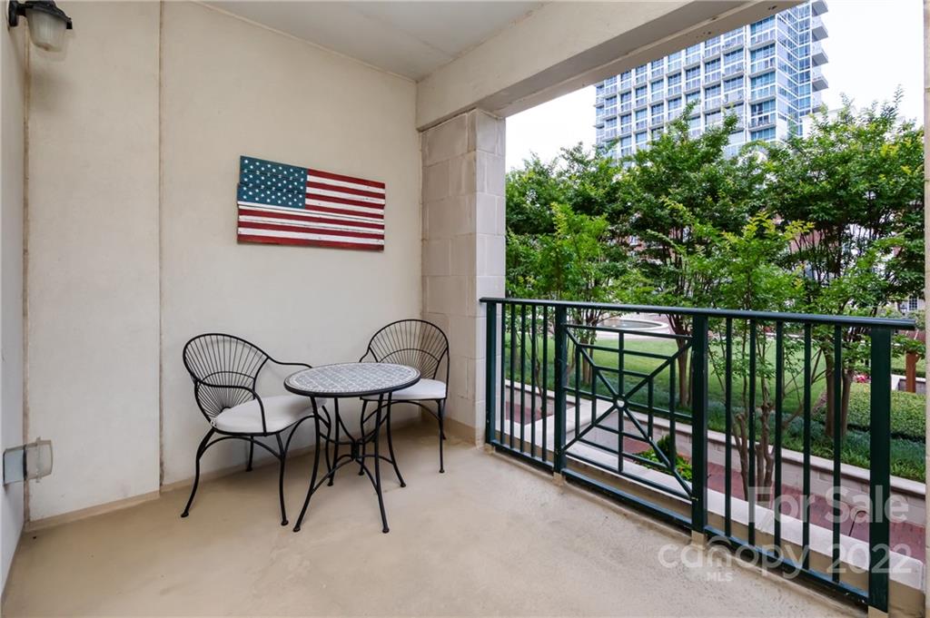 300 West 5th Street Charlotte, NC 28202 - Photo 17 of 38