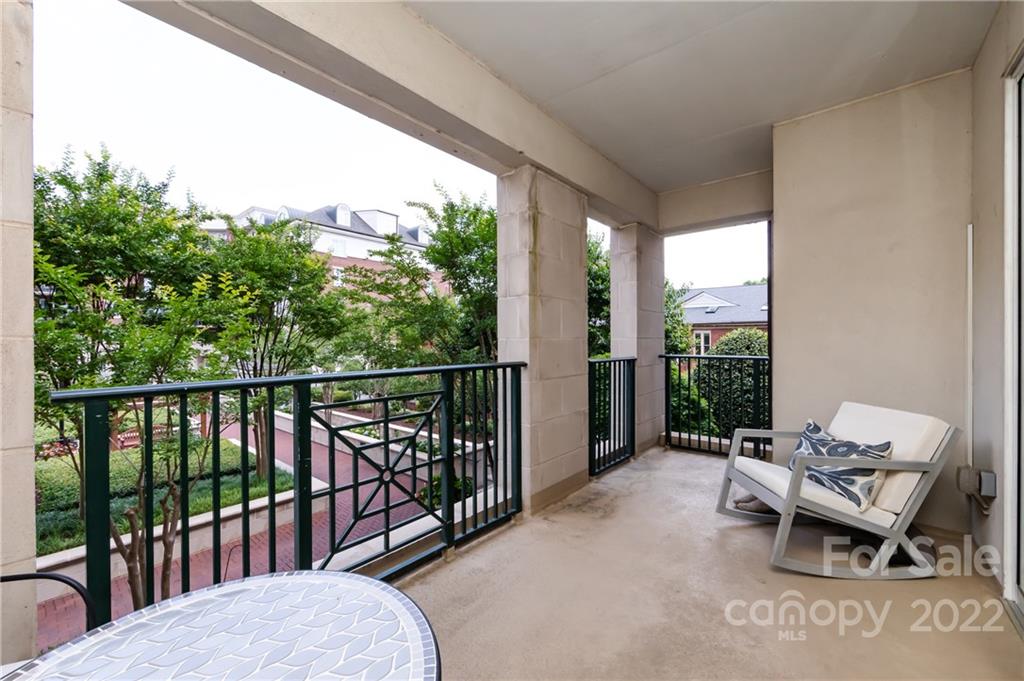 300 West 5th Street Charlotte, NC 28202 - Photo 18 of 38