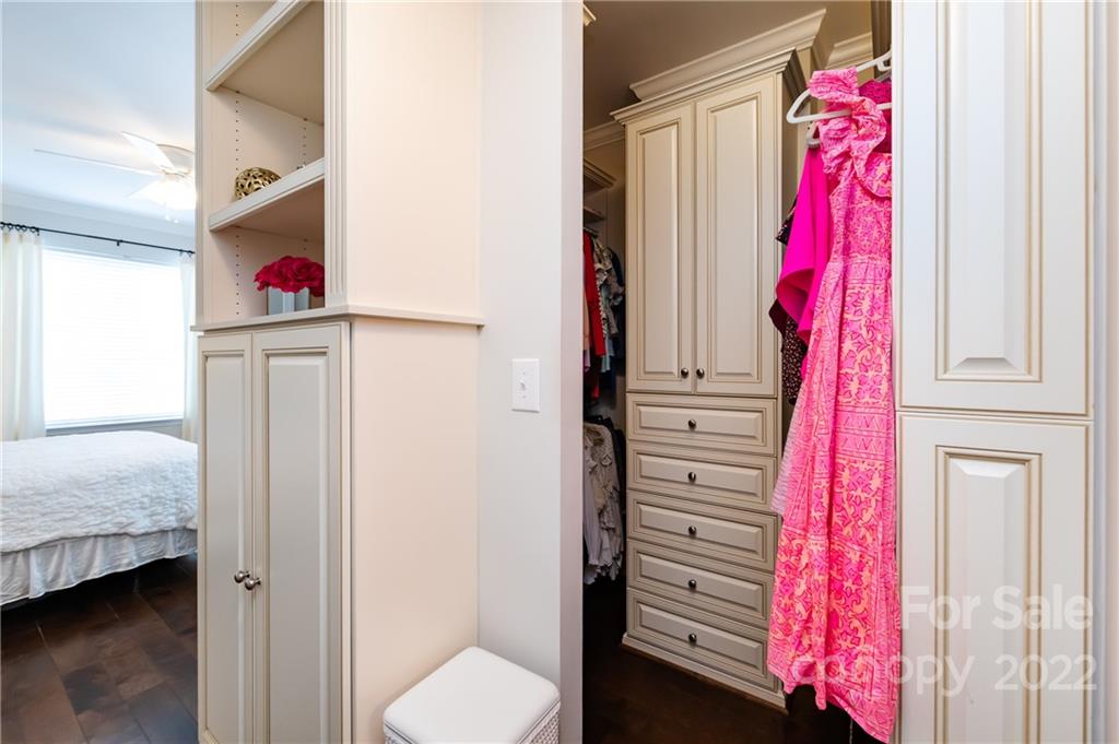 300 West 5th Street Charlotte, NC 28202 - Photo 22 of 38