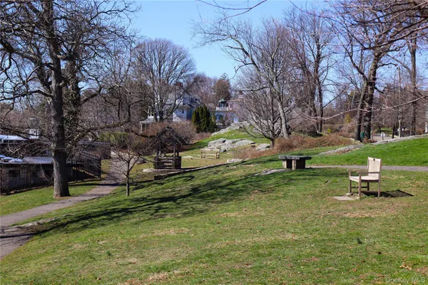 $8,500 | 14 Bonnett Avenue, Larchmont, NY 10538