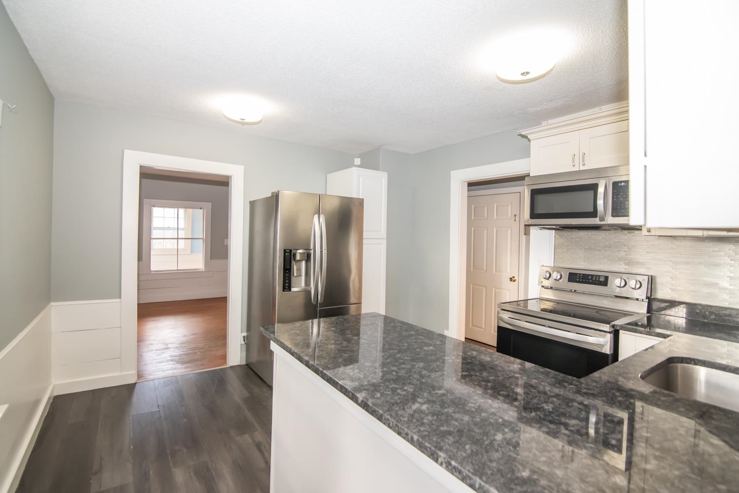 10 Auburn Road Londonderry, NH 03053 - Photo 14 of 26