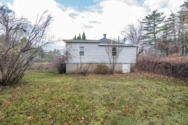 $389,900 | 10 Auburn Road, Londonderry, NH 03053