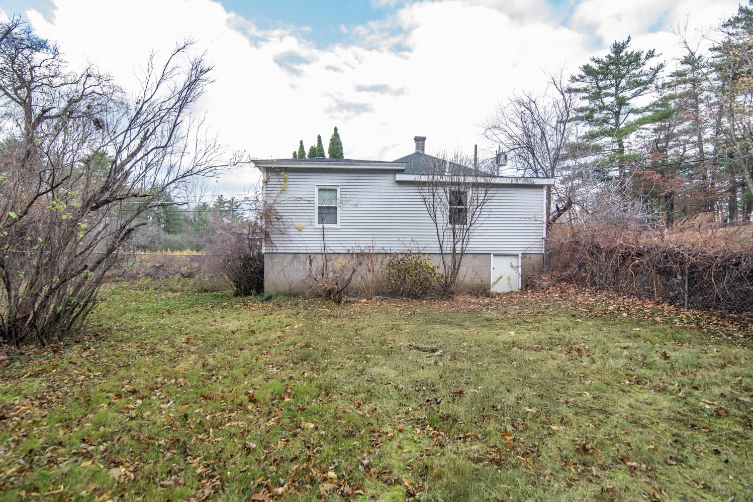 10 Auburn Road Londonderry, NH 03053 - Photo 25 of 26