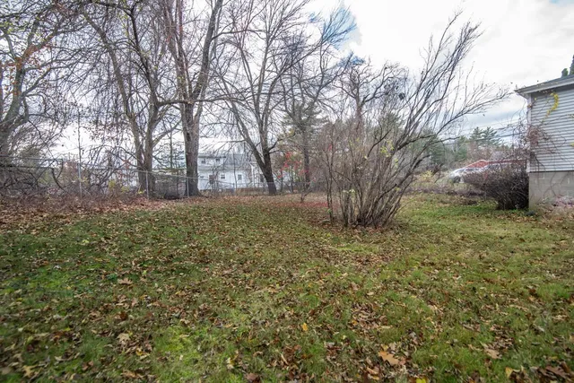 $389,900 | 10 Auburn Road, Londonderry, NH 03053