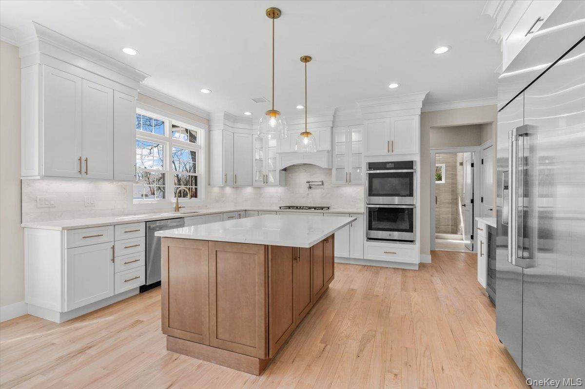 32 Sherman Road Old Bethpage, NY 11804 - Photo 17 of 45 High End Lighting and LED Fixtures