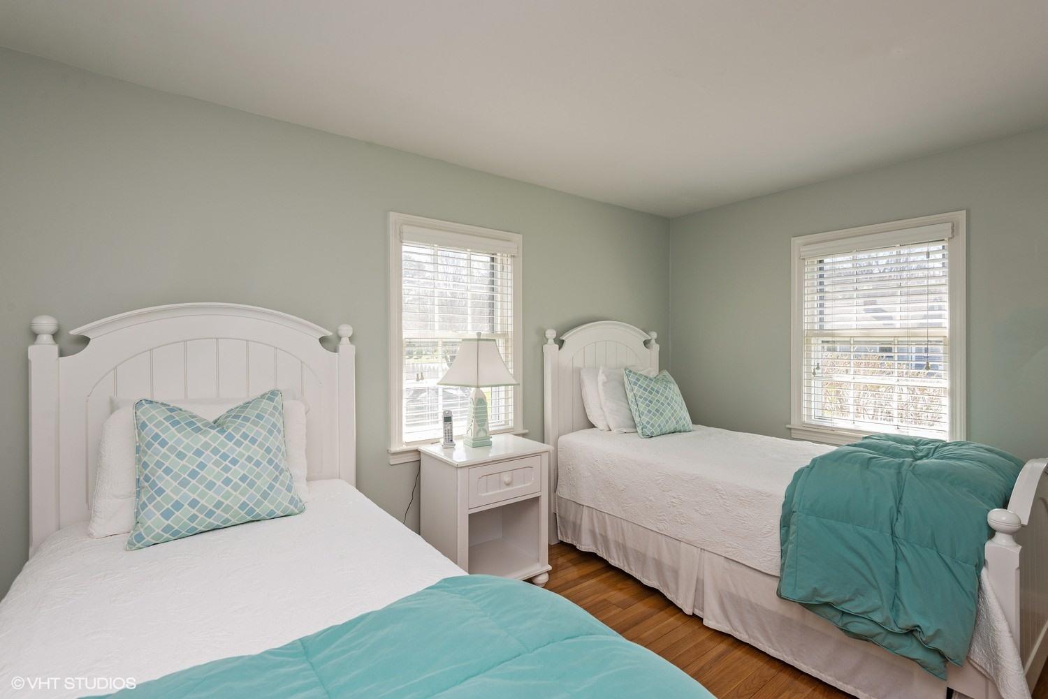 198 New Boston Road Dennis, MA 02638 - Photo 7 of 15 07_198NewBostonRoad_18_Bedroom_MLSuse_15