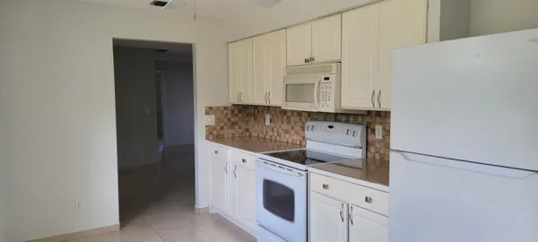 $2,200 | 1502 Southeast Hearne Court, Port St. Lucie, FL 34952