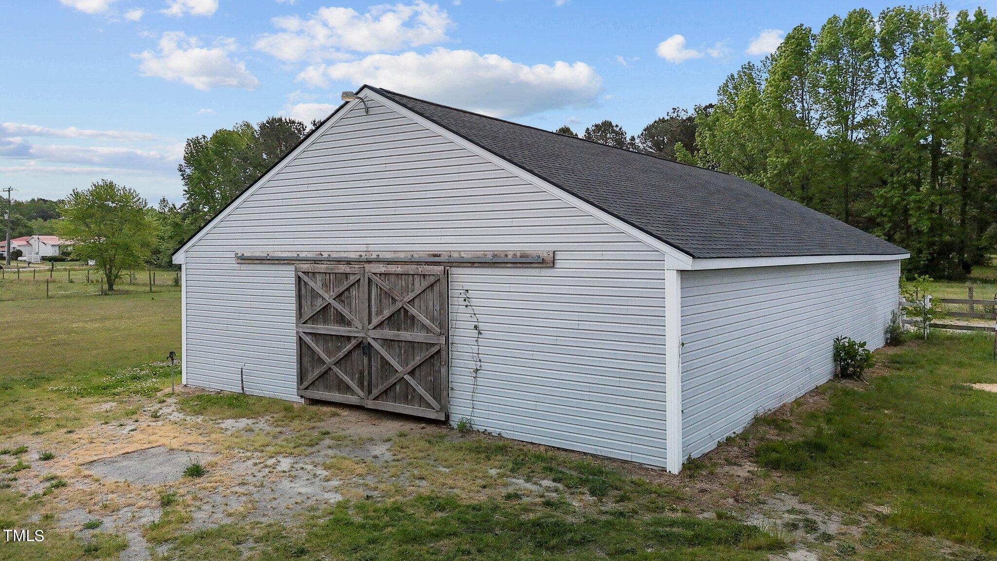 4975 Buffalo Road Selma, NC 27576 - Photo 12 of 53 10-web-or-mls-DJI_20240324010610_0074_D