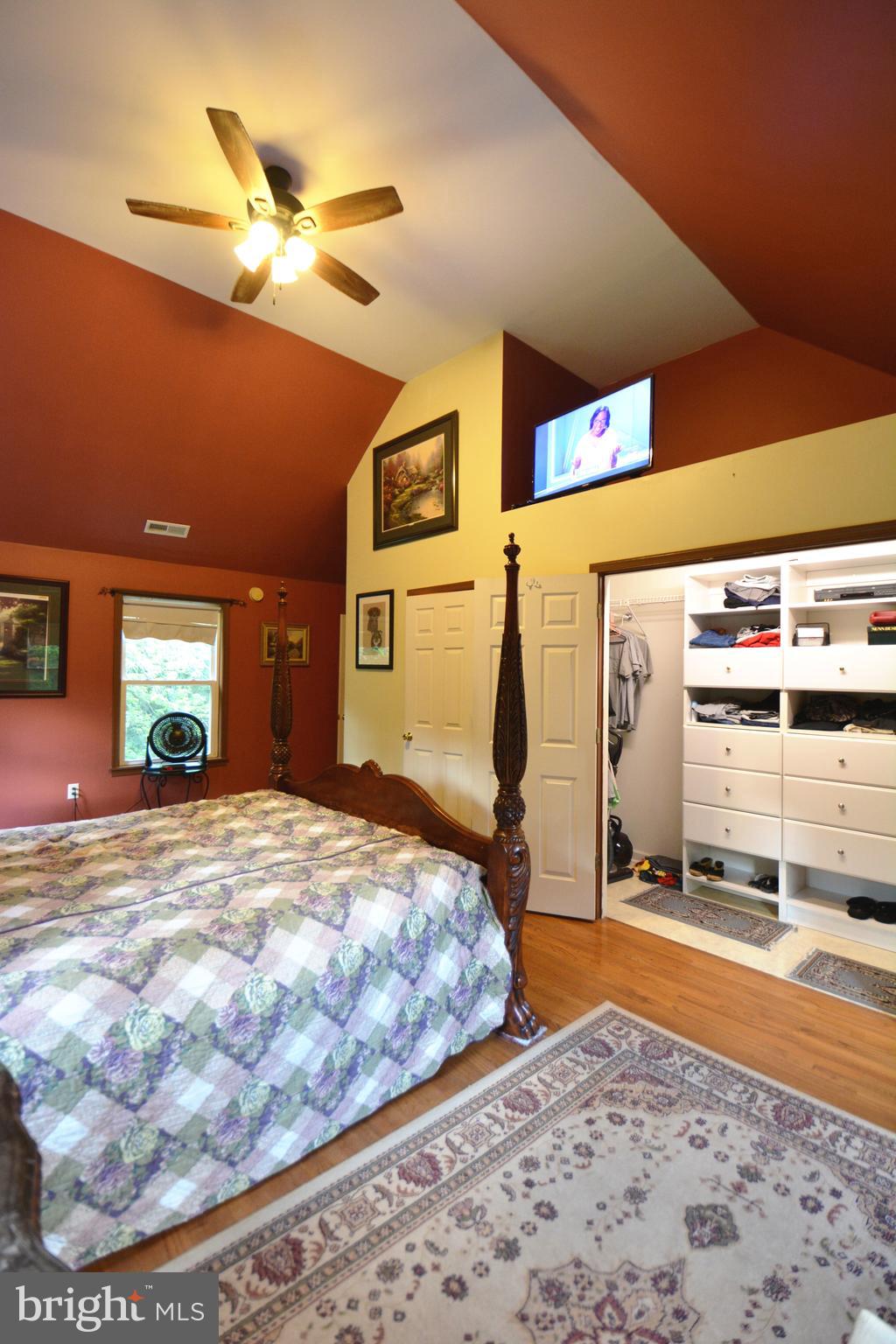 2165 Woodview Road Finksburg, MD 21048 - Photo 31 of 70 Walk in closet w/ built in's