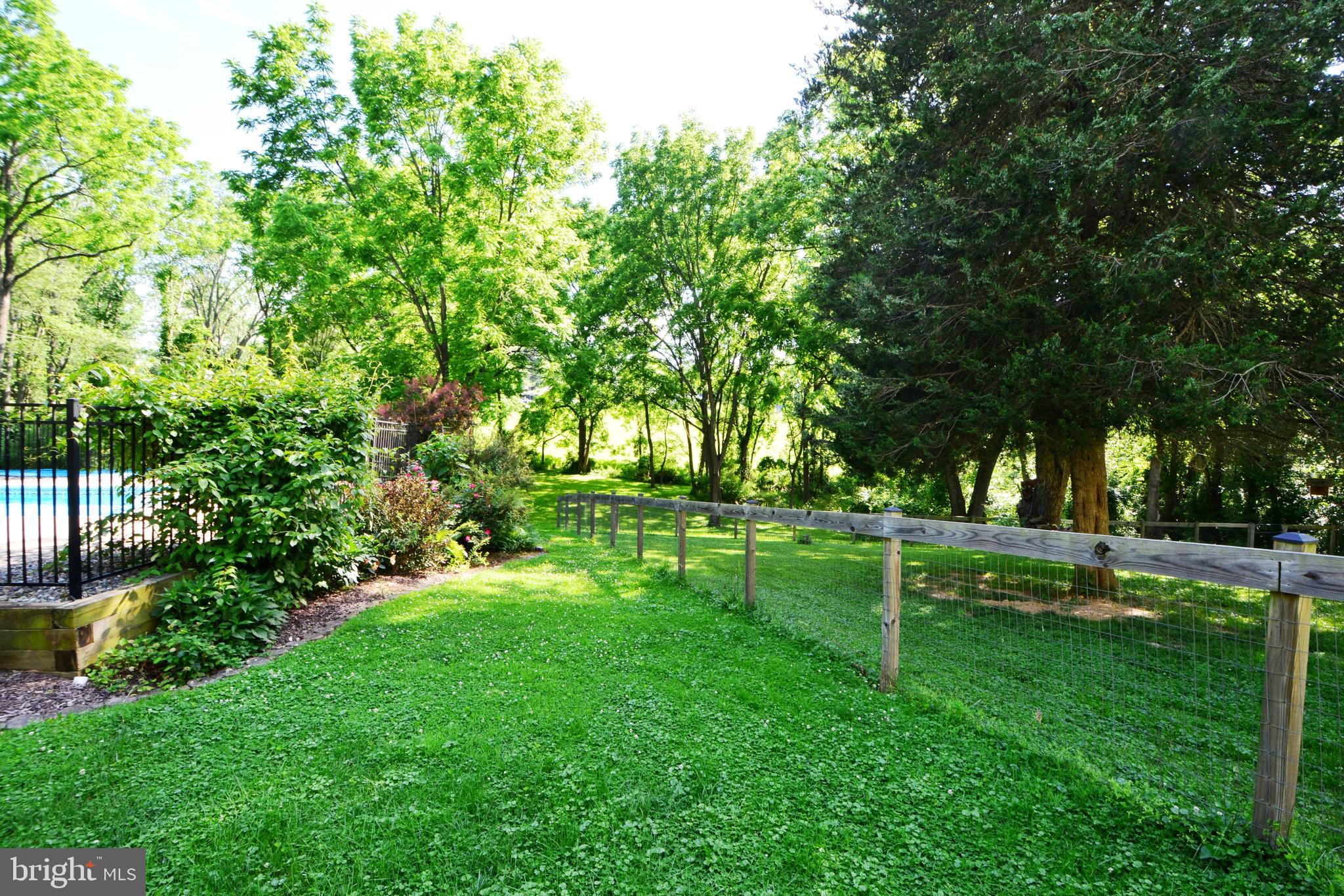 2165 Woodview Road Finksburg, MD 21048 - Photo 5 of 70 Rear yard fenced