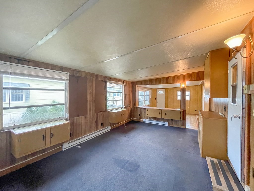 29 Lamplighter Lane, Unit 29 Springfield, MA 01119 - Photo 3 of 24 Gallery Image 3