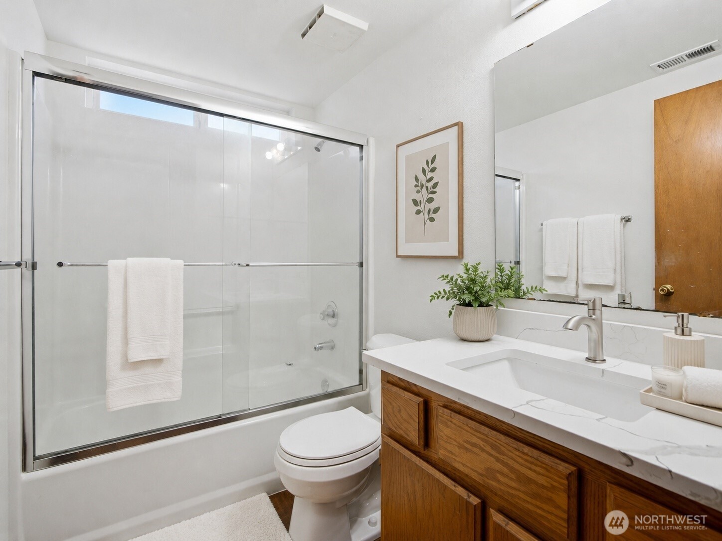 512 North 104th Street Seattle, WA 98133 - Photo 24 of 28