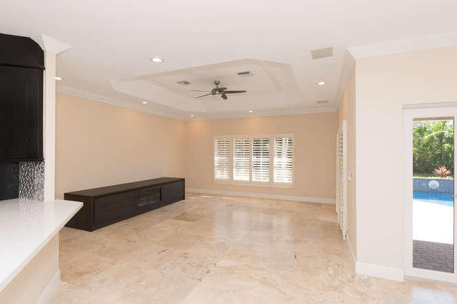 7057 Siena Court Boca Raton, FL 33433 - Photo 15 of 62 Family Room with built-in