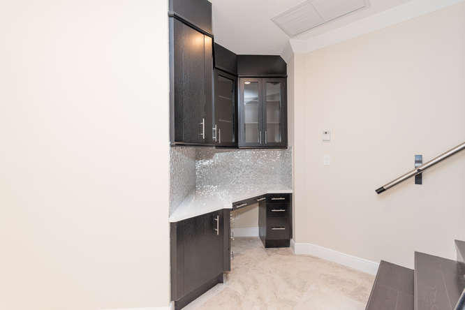 7057 Siena Court Boca Raton, FL 33433 - Photo 18 of 62 Built-in Desk