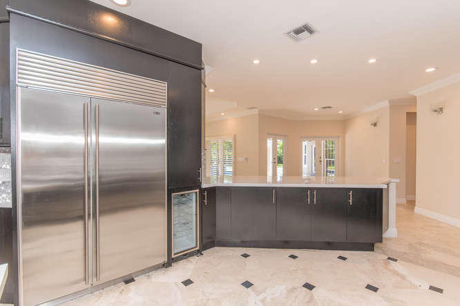 7057 Siena Court Boca Raton, FL 33433 - Photo 7 of 62 Sub Zero Refrigerator/Wine Cooler